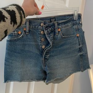 Gap denim shorts size 25